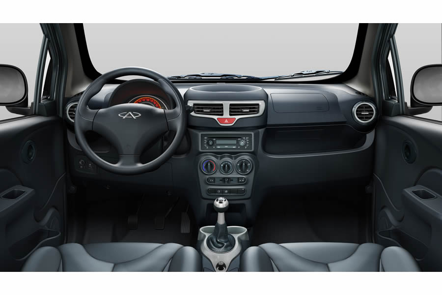 New IQ interior Chery-Nuevo-IQ-06
